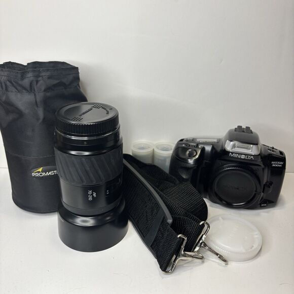 Minolta Maxxum 300si Film Camera Lot